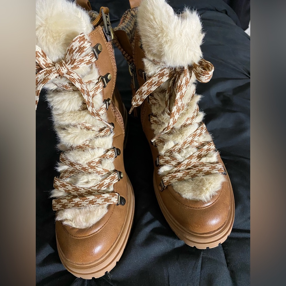 Brand new Boots size 9.5